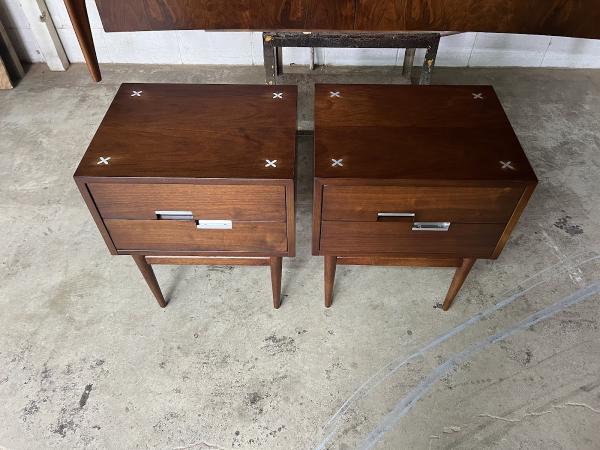 Moores Refinishing Inc.