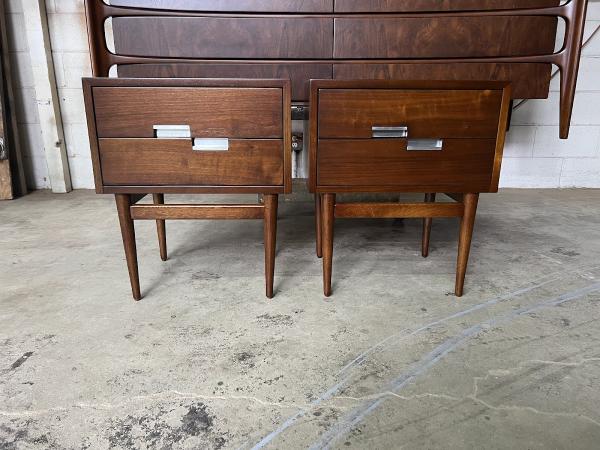 Moores Refinishing Inc.