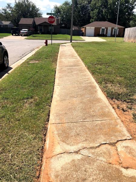Razor Sharp Mowing and Edging