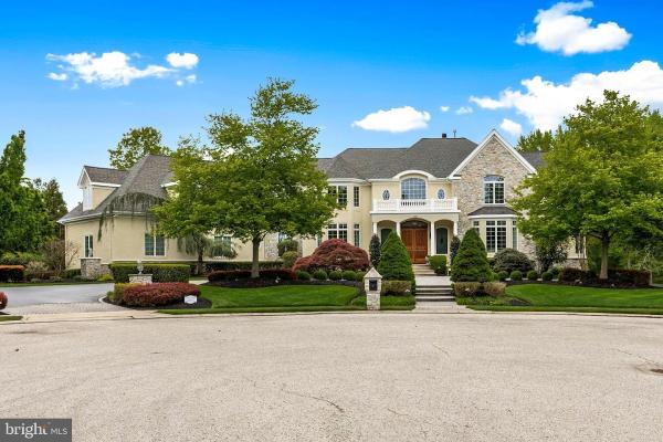 The Mark Cuccuini Real Estate Group