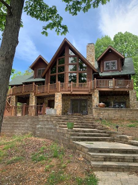 D & M Construction LLC