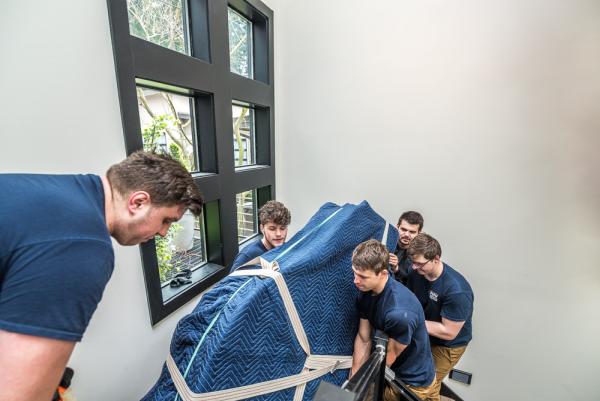 PNW Moving and Delivery