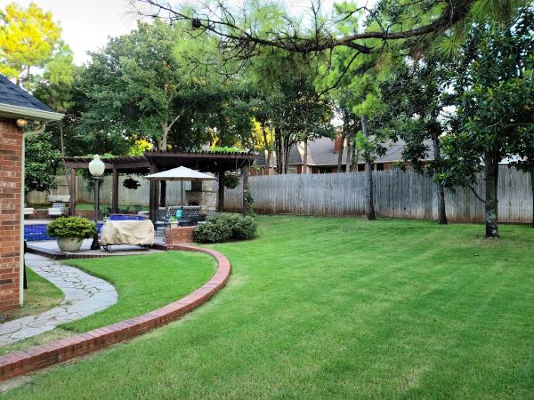 Iron Edge Lawn Care