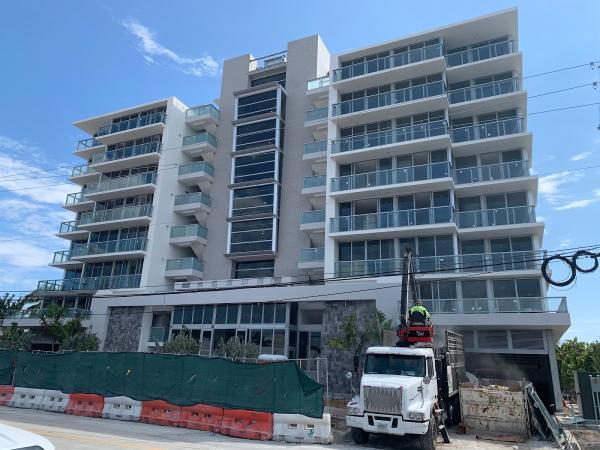Decocolor Construction