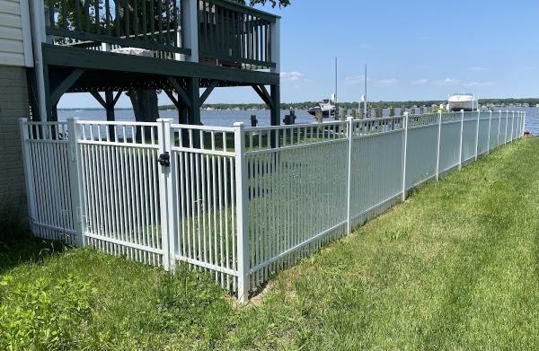 Scutro Fence & Deck