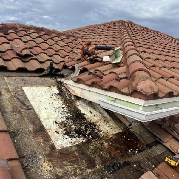 GH Roofing Corp