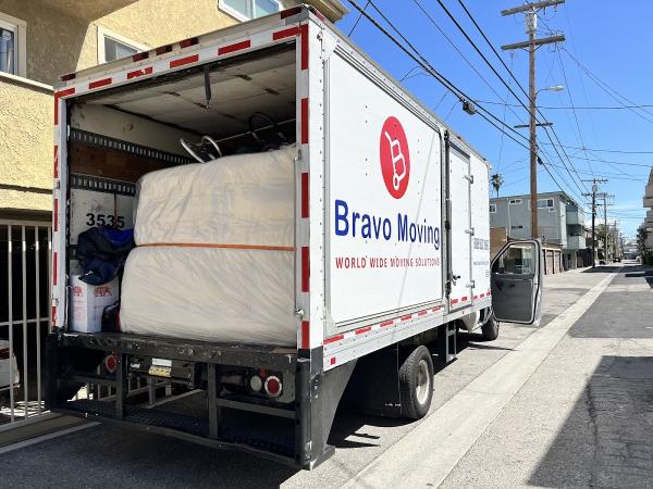 Bravo Moving