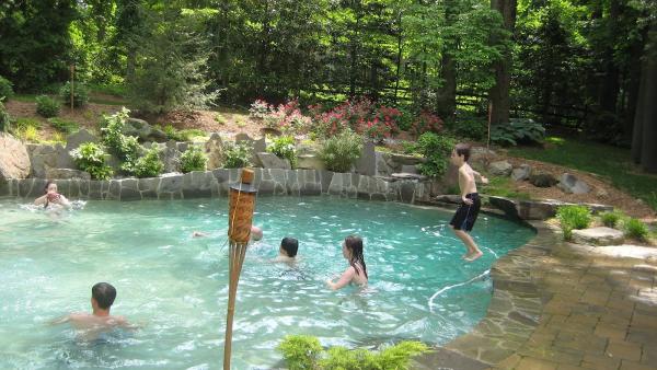 4M Pools