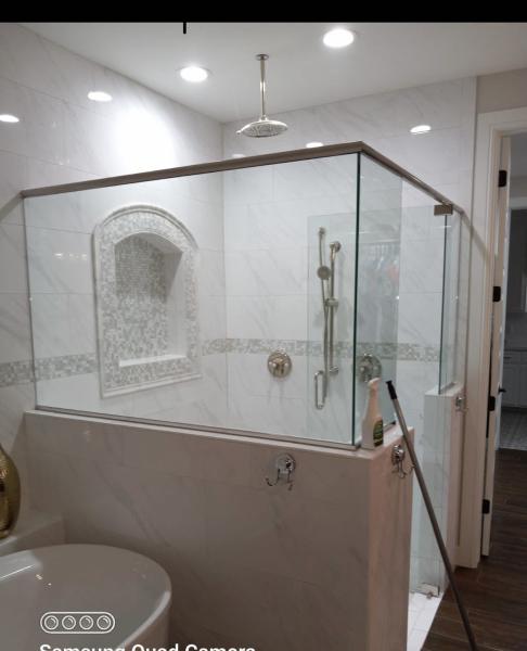 Leos Remodeling & Glass