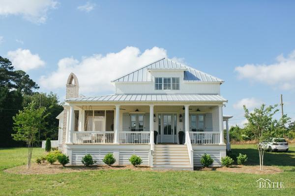 Blythe Custom Homes