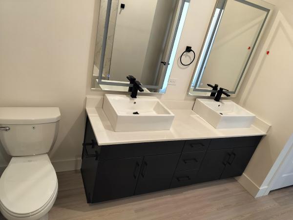 Lauri's House Cleaning Services LLC
