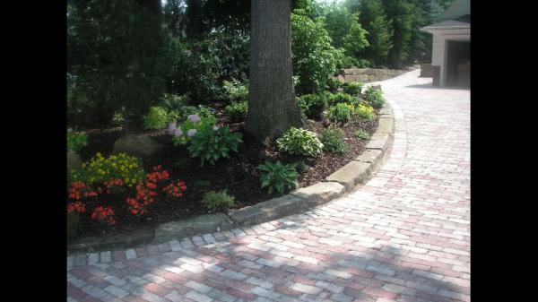Bluegrass Incorporated Landscaping