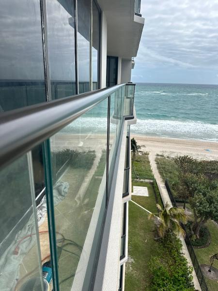 Island Window Cleaning Service