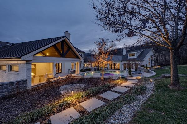 Drew's Lawn & Landscape