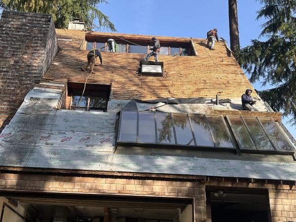 Zeke's Roofing LLC