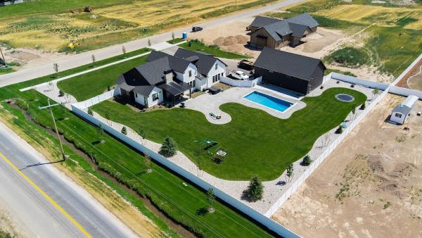 B&K Lawn and Landscape