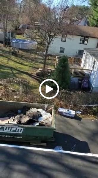 LA Roofing LLC