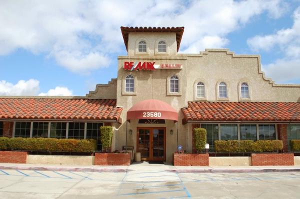 Re/Max One