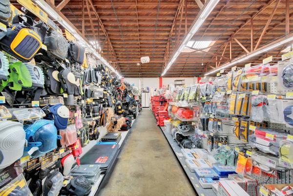 Discount Builders Supply & Hardware Store