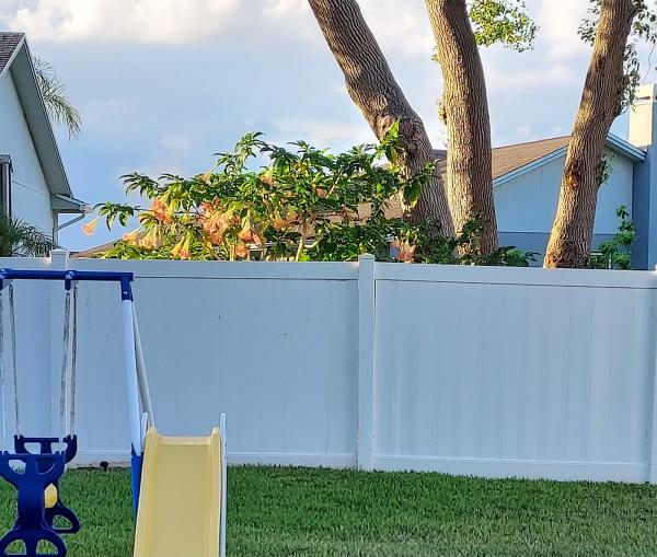 Danielle Fence & Outdoor Living