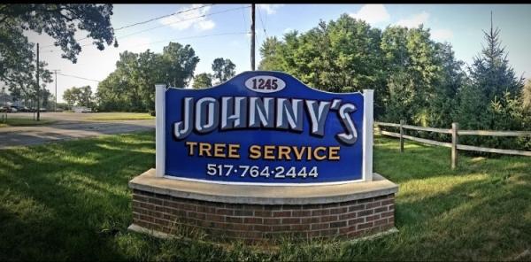 Johnny's Tree Service