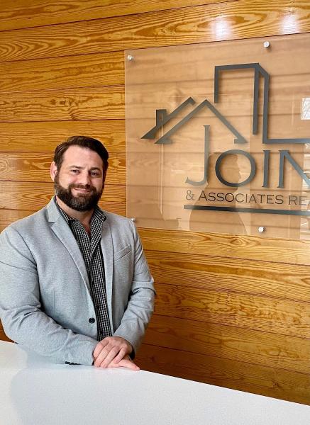 Joiner & Associates Realtors Inc