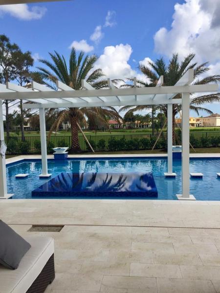 Pool Specialist