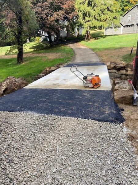 Demco Excavating & Paving