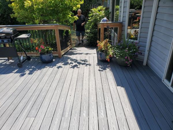 Regal Mountain Spa and Deck