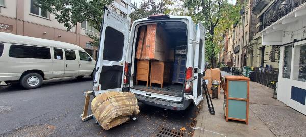 Contact Movers Inc