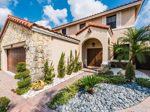 Bella Mar Real Estate