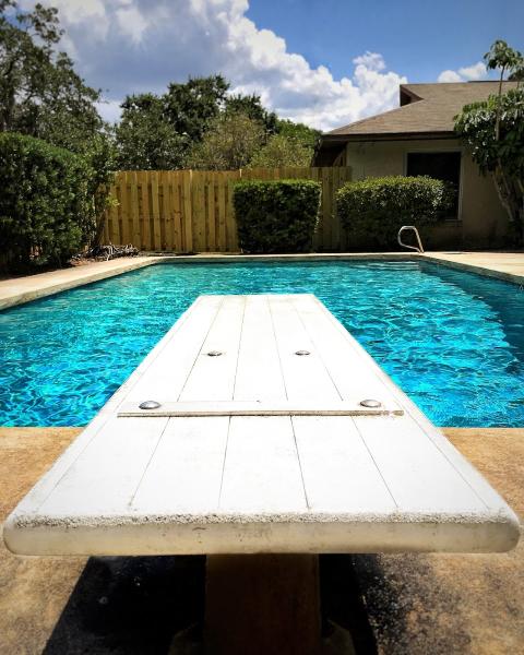 Doc Dean's Pools