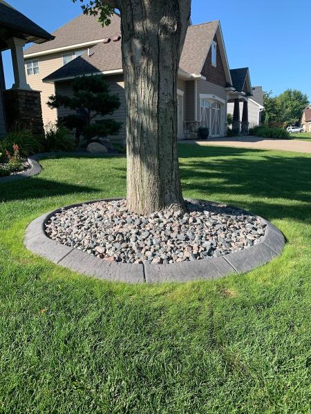 Accent Curbing