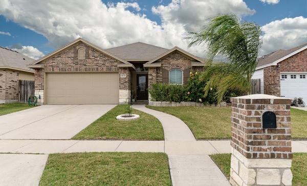 Coastal Living Realty Group