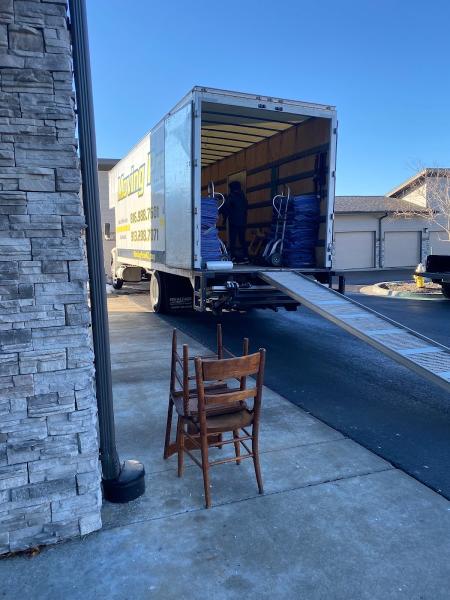 Moving Pros
