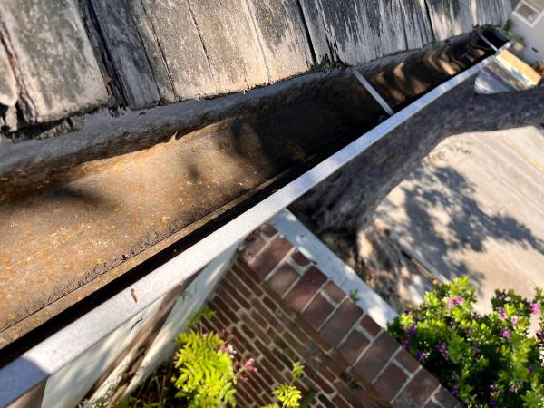 Guru Solar Cleaning
